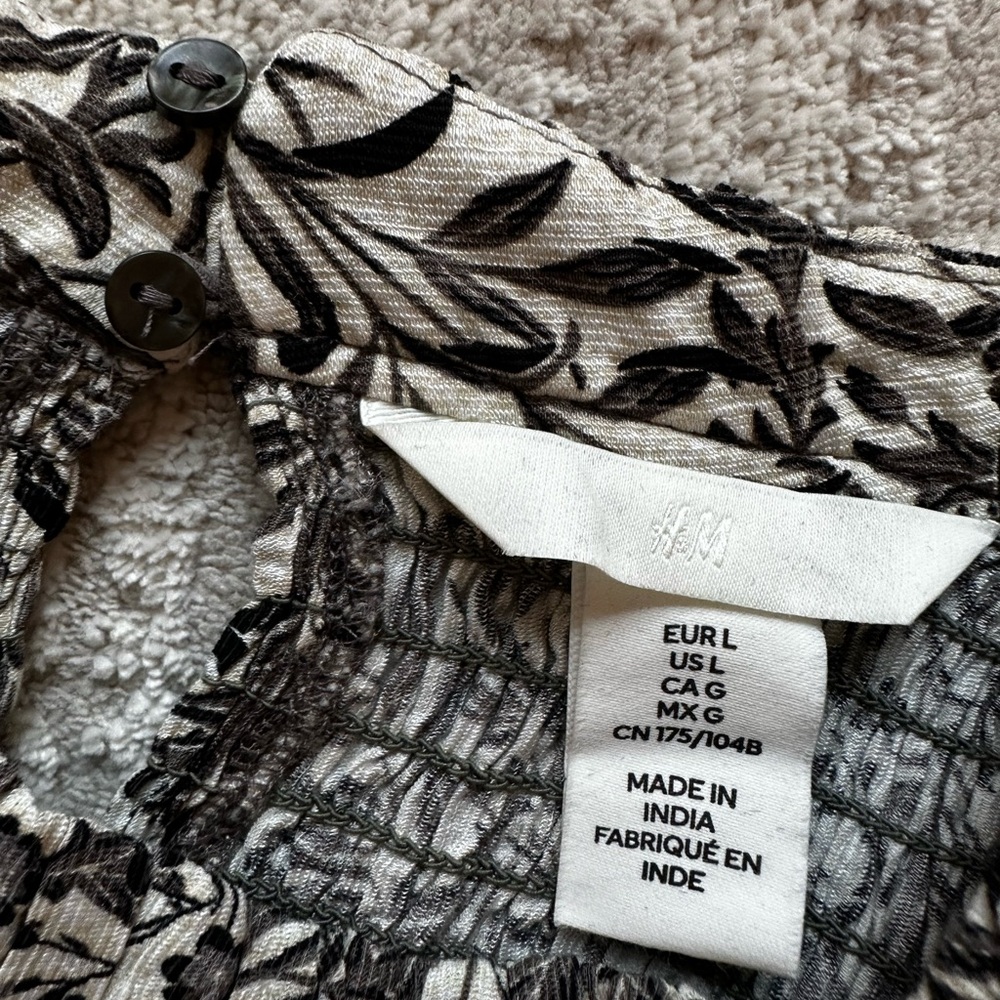 H&M Smocked Maxi Pattern Dress, Spring - Picture 11 of 13